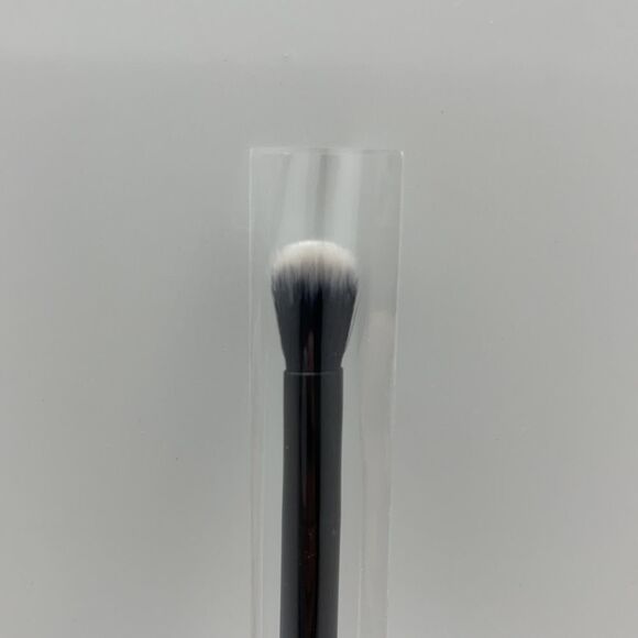 NWT Firma Beauty Flat Oval Blending Brush #201 - Picture 5 of 5